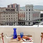 Latroupe La Granja Хостел