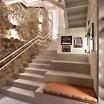 Latroupe La Granja Хостел Більбао