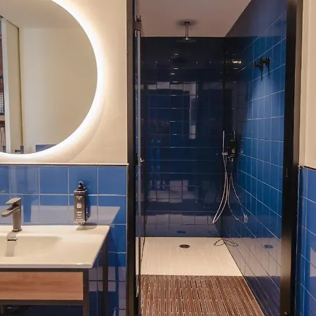 Latroupe La Granja Hostal *