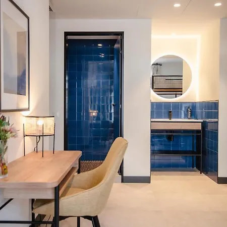 Hostal Latroupe La Granja Bilbao