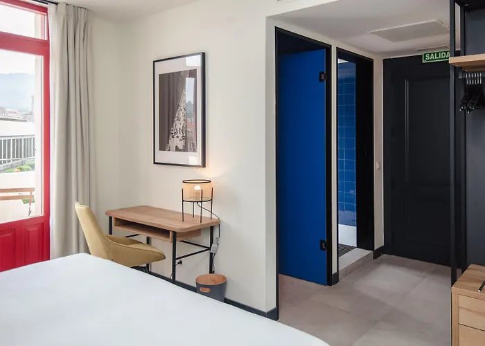 Hostel Latroupe La Granja Μπιλμπάο