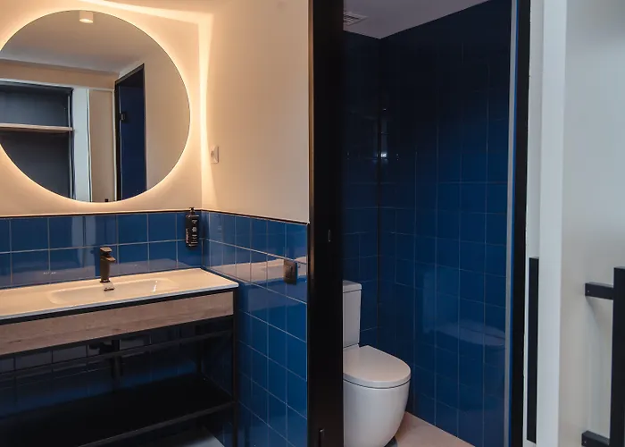 Latroupe La Granja Hostel Μπιλμπάο