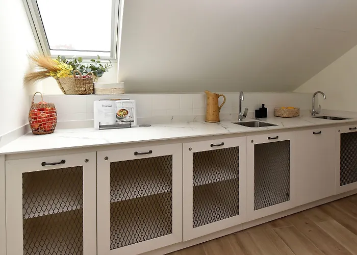 Hostel Latroupe La Granja *