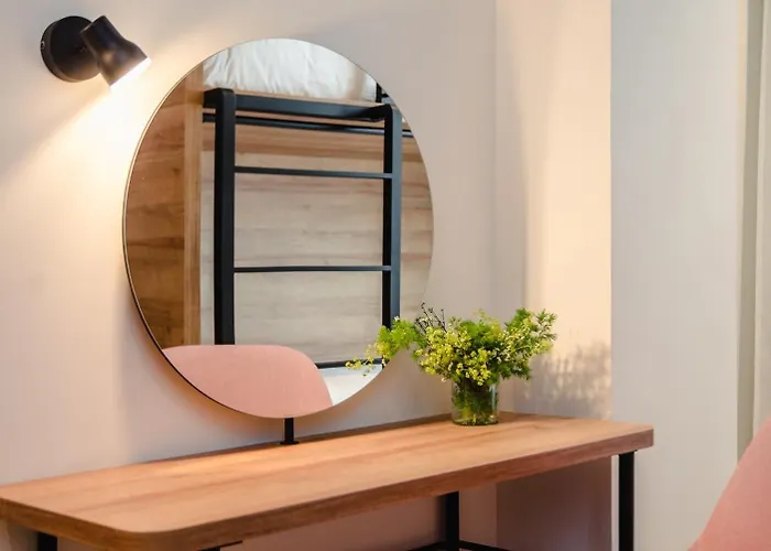 Latroupe La Granja ホステル